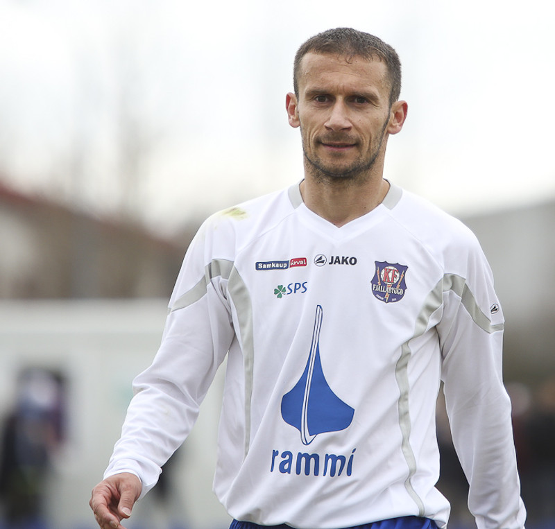Nenad Zivanovic er spilandi þjálfari Hattar.