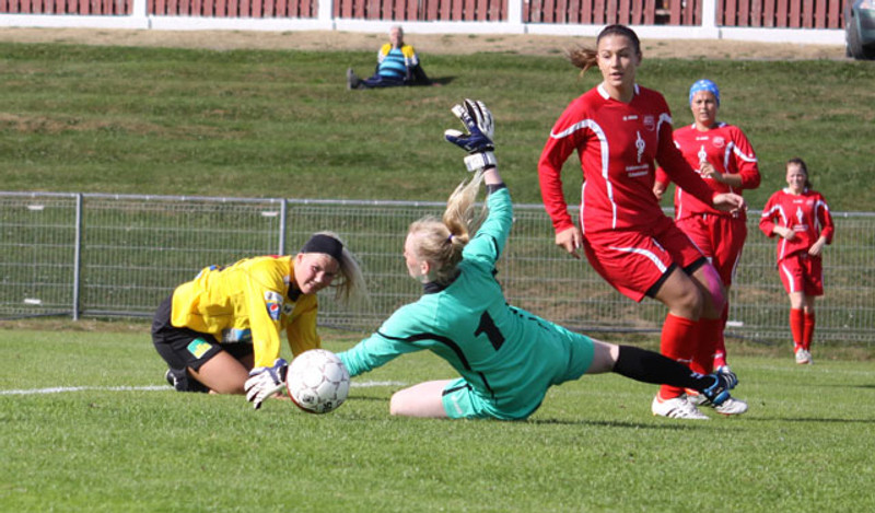 <span style=\'color: purple;\'><b>Spá þjálfara og fyrirliða í 1.deild kvenna: 10. sæti</b></span>