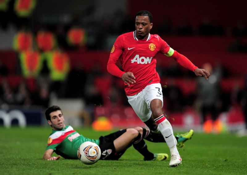 Evra var á sínum tíma fyrirliði United.