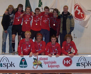 Afturelding sigraði í A-liðum í öðrum flokki á Jólamóti HK og Breiðablik.  Aðrar myndir í fréttinni sem og þessi eru af heimasíðu mótsins, jolamot.is