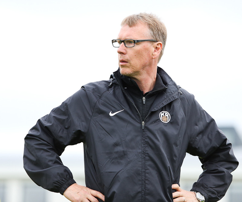 Pétur Pétursson að taka við Fram