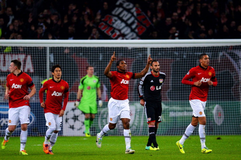 Antonio Valencia leggur skóna á hilluna