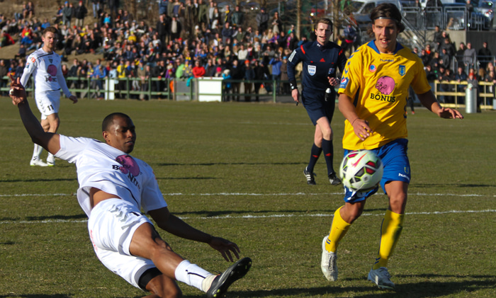 Jonathan Glenn kemst á blað samkvæmt Ploder.