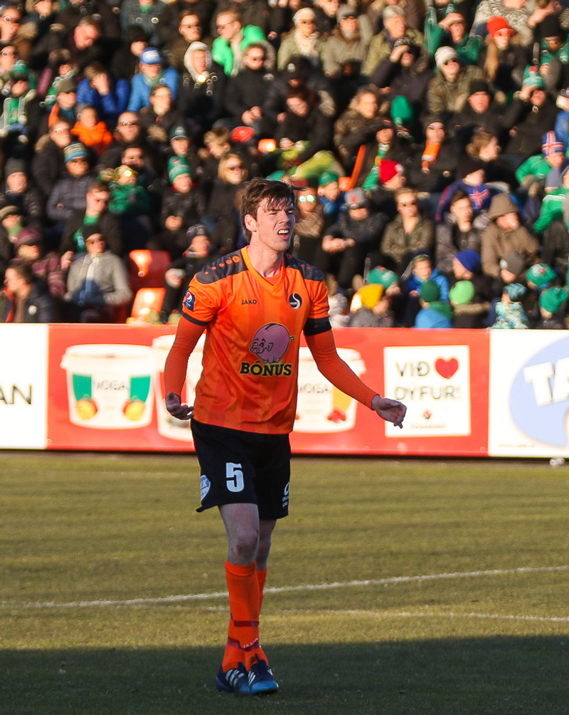 Varnarmaðurinn Ásgeir Eyþórsson.