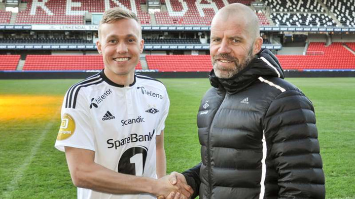 Guðmundur og Stig Inge Björnebye eftir undirskrift.