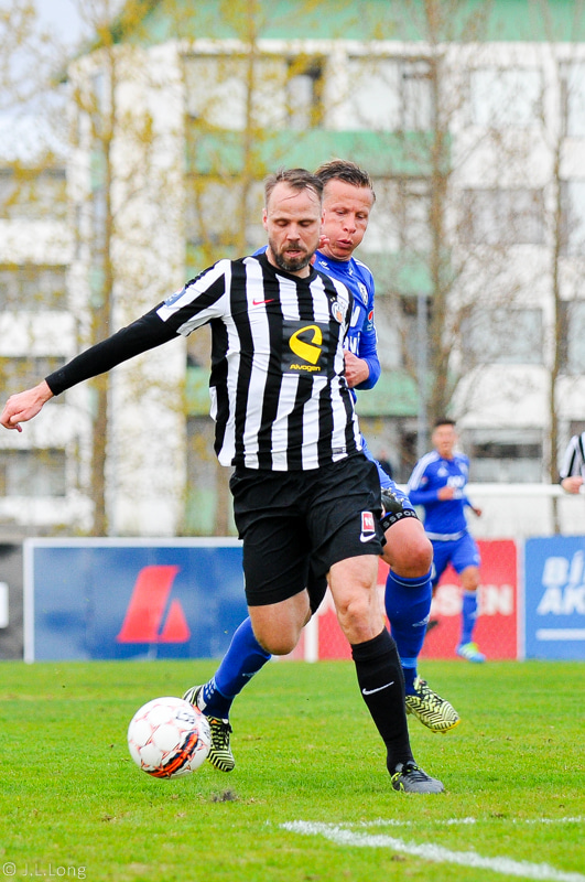 Indriði Sigurðsson í leiknum gegn FH.