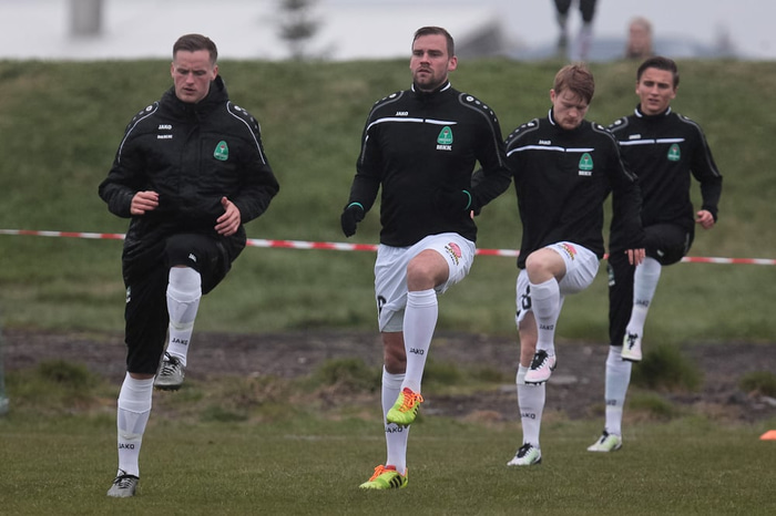 Viktor lengst til vinstri og Kári Ársælsson næst honum.