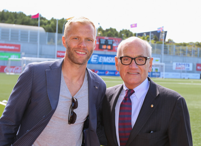 Eiður Smári Guðjohnsen og Carles Vilarrubí i Carrió.