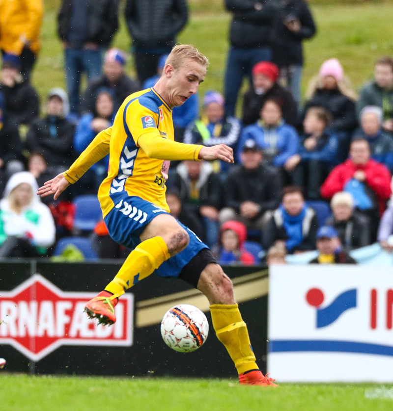 Tobias í leik með Fjölni árið 2016.