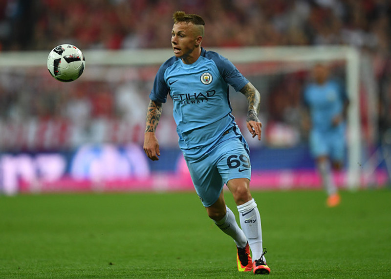 Man City lánar Angelino til Leipzig (Staðfest)