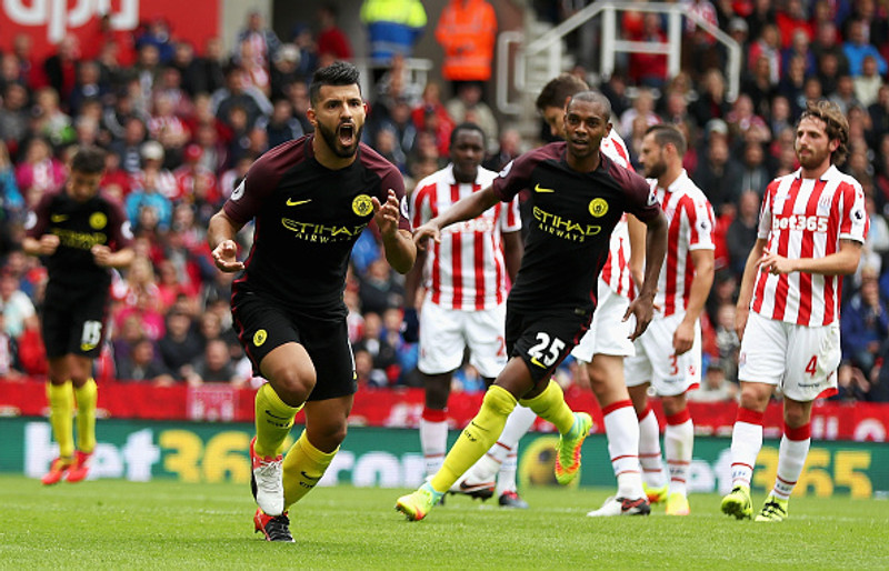 Sergio Aguero (Man City:) Skoraði tvívegis í sigri City á Stoke.
