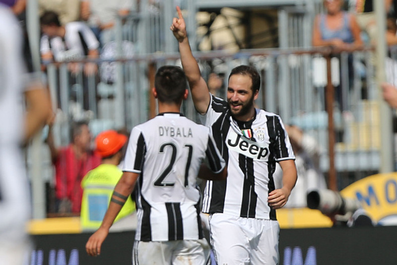 Myndband: Magnað samspil Higuain og Dybala endaði með marki