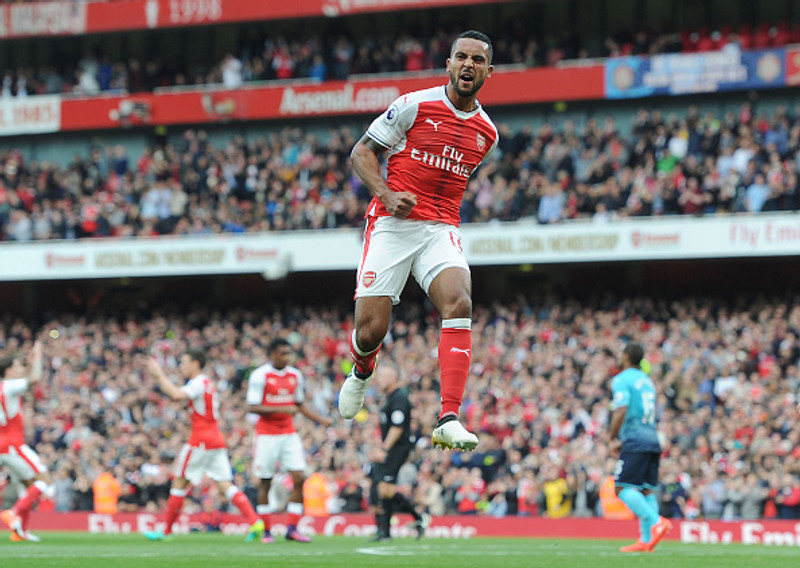 DescriptionTheo Walcott | Arsenal | Byrjar tímabilið frábærlega og skoraði tvívegis gegn Swansea.