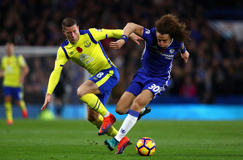 David Luiz (Chelsea) - Brasilíumaðurinn kann einnig gríðarlega vel við sig í 3-4-3 kerfinu hjá Conte. Frábær í 5-0 sigrinum á Everton.