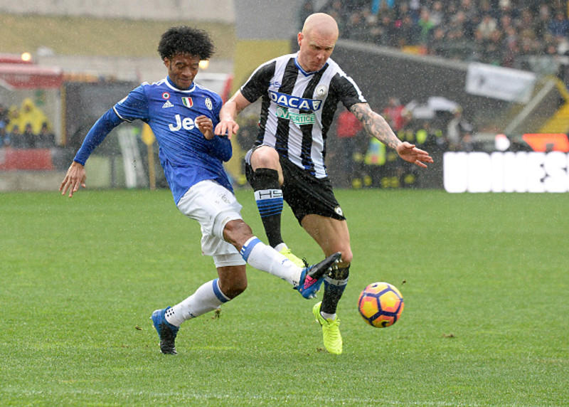 Cuadrado og Emil Hallfreðsson.