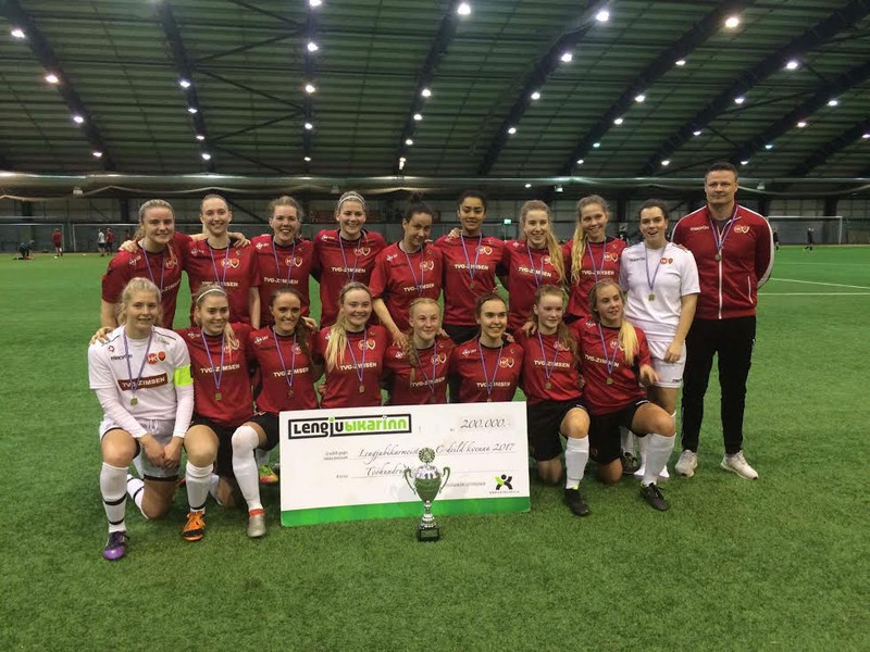HK/Víkingur er að safna liðsstyrk rétt fyrir mót.