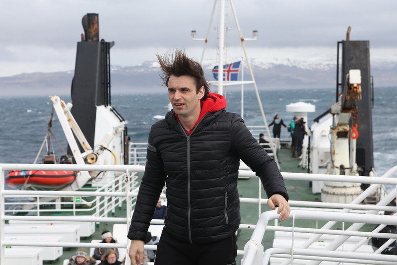 Milos er hættur þjálfun Víkings. Hér er hann á leið í leik gegn ÍBV, leik sem reyndist hans síðasti deildarleikur með Víkinga.