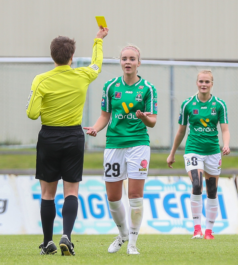 4-4-2 Andrea Rán Hauksdóttir: Tæki með mér fótbolta á eyðieyju