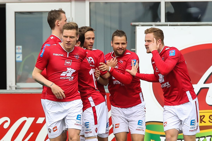 Valur vinnur KR samkvæmt spá Lauga.