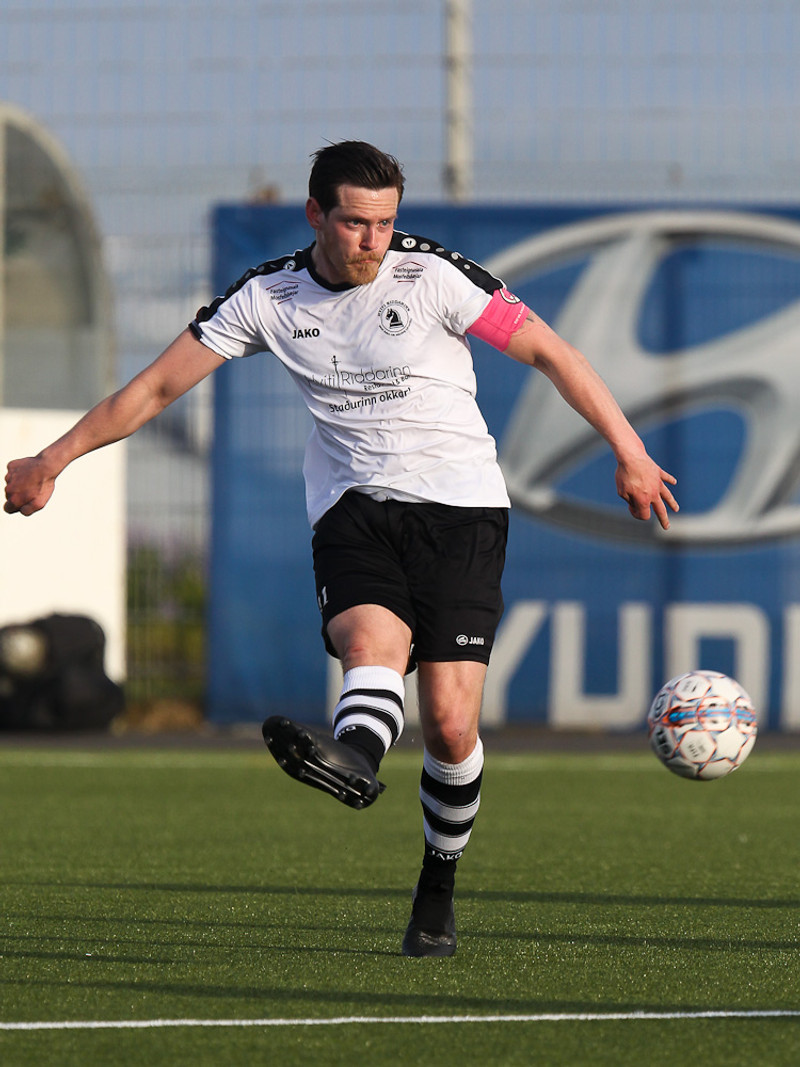 Gunni Giggs skoraði fyrir Hvíta í gær.