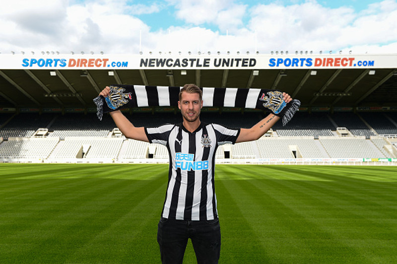 Newcastle selur Lejeune til Alaves (Staðfest)