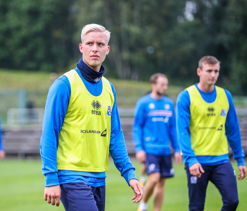 Hörður Björgvin á æfingu Íslands í Helsinki í morgun.
