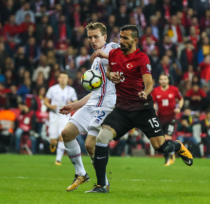 Jón Daði í leik gegn Tyrkjum fyrir tveimur árum.