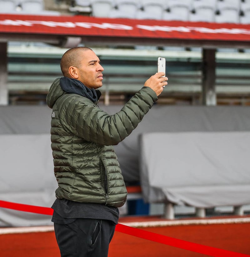 Collymore á æfingu íslenska landsliðsins í morgun.