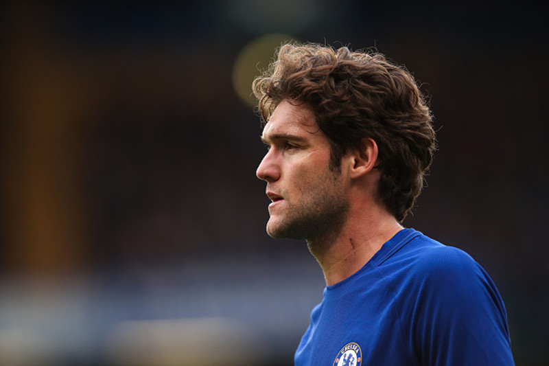 Miðjumaður: Marcos Alonso (Chelsea) - Hetja Chelsea í sigrinum gegn Arsenal.