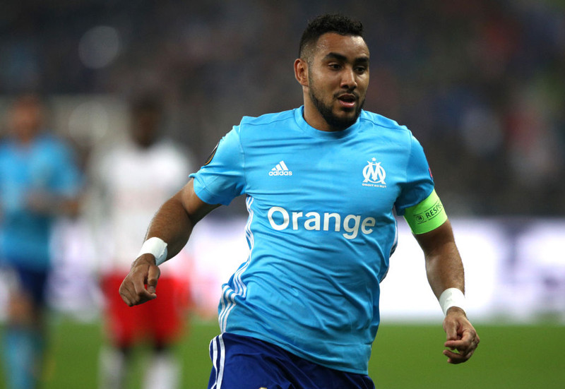 Payet var eitt sinn á mála hjá Saint-Pierroise. Hann fæddist í Réunion og var í unglingaliði félagsins.