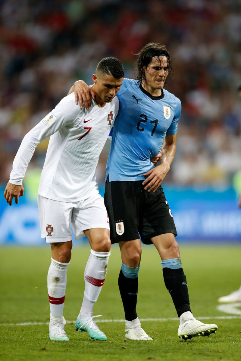 Cavani til Benfica - Chelsea vill fá Stones
