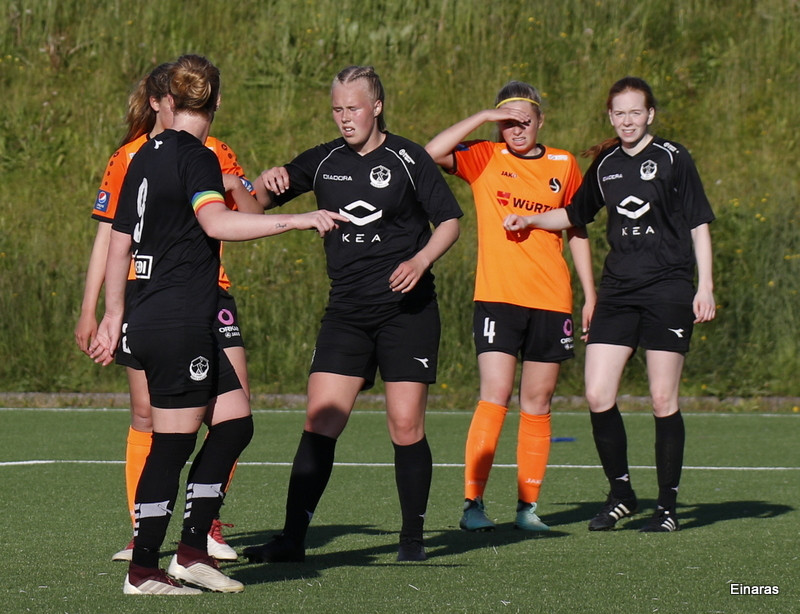 Aldís María er hér fyrir miðju í leik með Hömrunum sumarið 2018