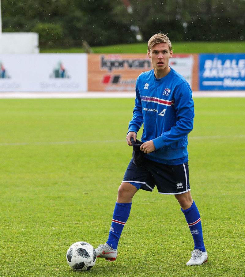Arnór Sigurðsson á æfingu á Kópavogsvelli í dag.