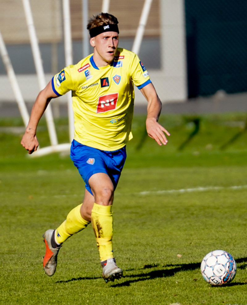 Að mínu mati þá er Superettan, næstefsta deildin í Svíþjóð, lengra komin en Pepsi-deildin.