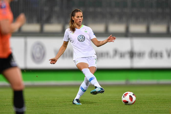 Sara Björk var að sjálfsögðu í byrjunarliði Wolfsburg í dag