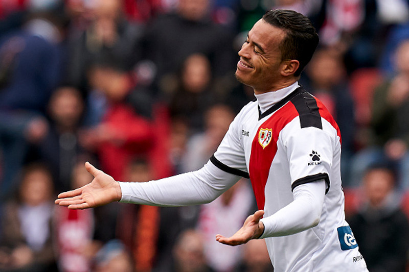 Raul de Tomas gerði 24 mörk í 32 deildarleikjum á síðasta tímabili.