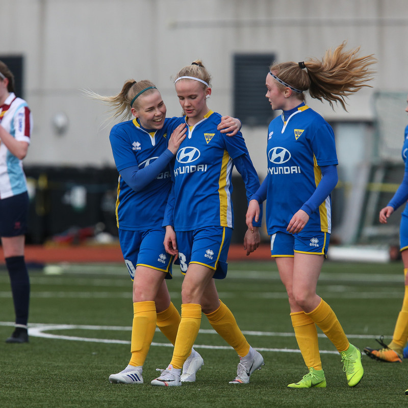 Ísland í dag - Toppslagur á Akranesi