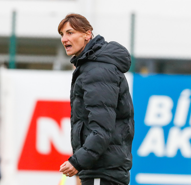 Bojana Besic er þjálfari Hamrana.