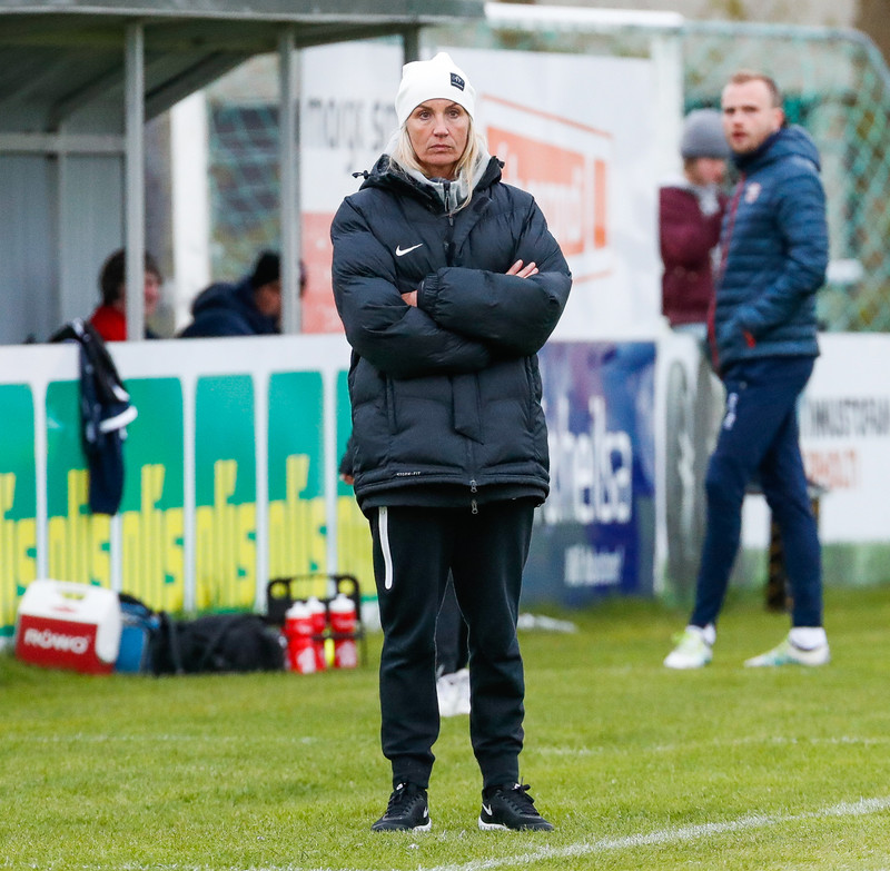 Ragna Lóa Stefánsdóttir þjálfari KR