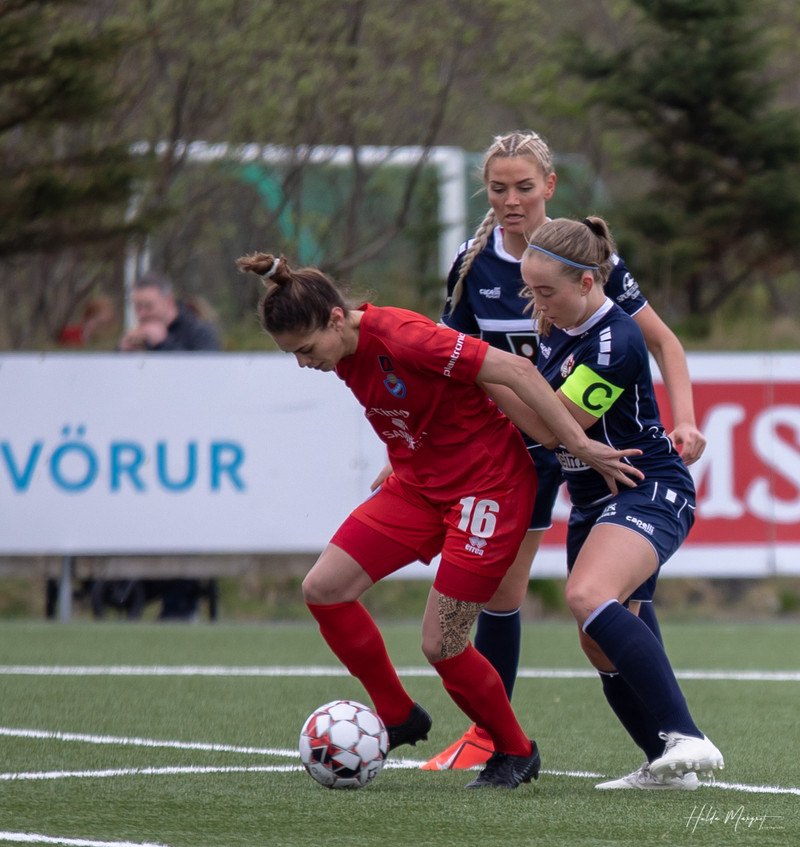 Myndaveisla: Sara Björk kom heim þegar Haukar mættu Þrótti