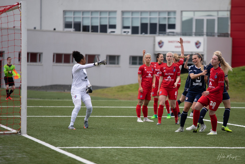 Myndaveisla: Sara Björk kom heim þegar Haukar mættu Þrótti