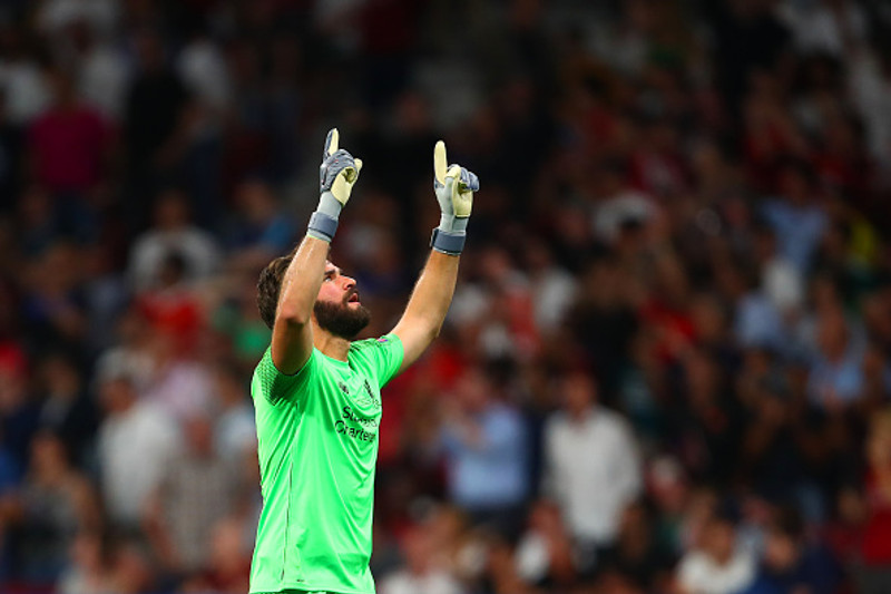 Alisson Becker byrjar