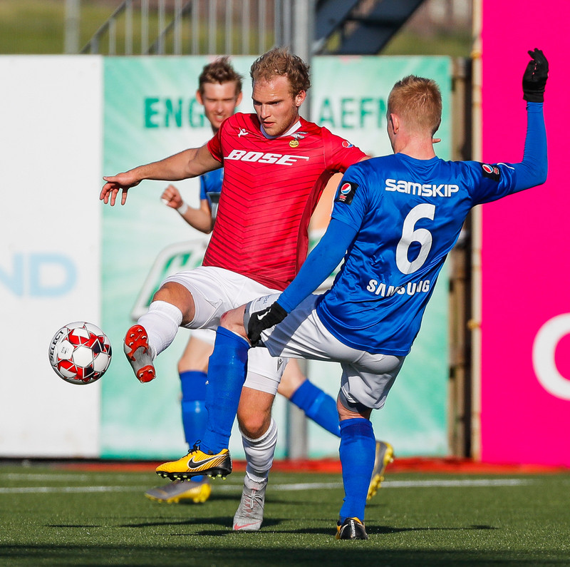 Sindri Björnsson.