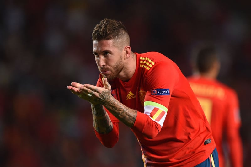 Ramos kom Spánverjum yfir í kvöld.