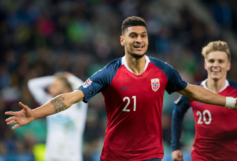 Bjorn Maars Johnsen kom inn í lið Noregs fyrir leikinn gegn Færeyjum í kvöld. Bjorn gerði bæði mörk Norðmanna í 0-2 sigri.