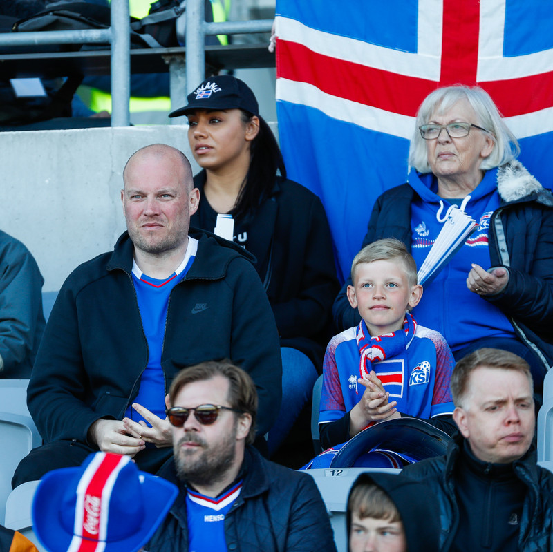 Myndaveisla 1: Ísland vann Tyrki í Laugardalnum
