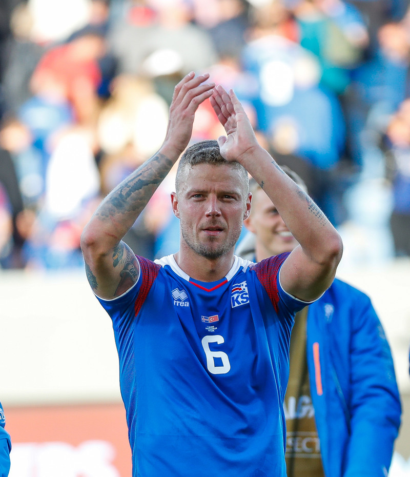 Myndaveisla 1: Ísland vann Tyrki í Laugardalnum