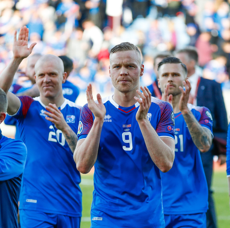 Myndaveisla 1: Ísland vann Tyrki í Laugardalnum