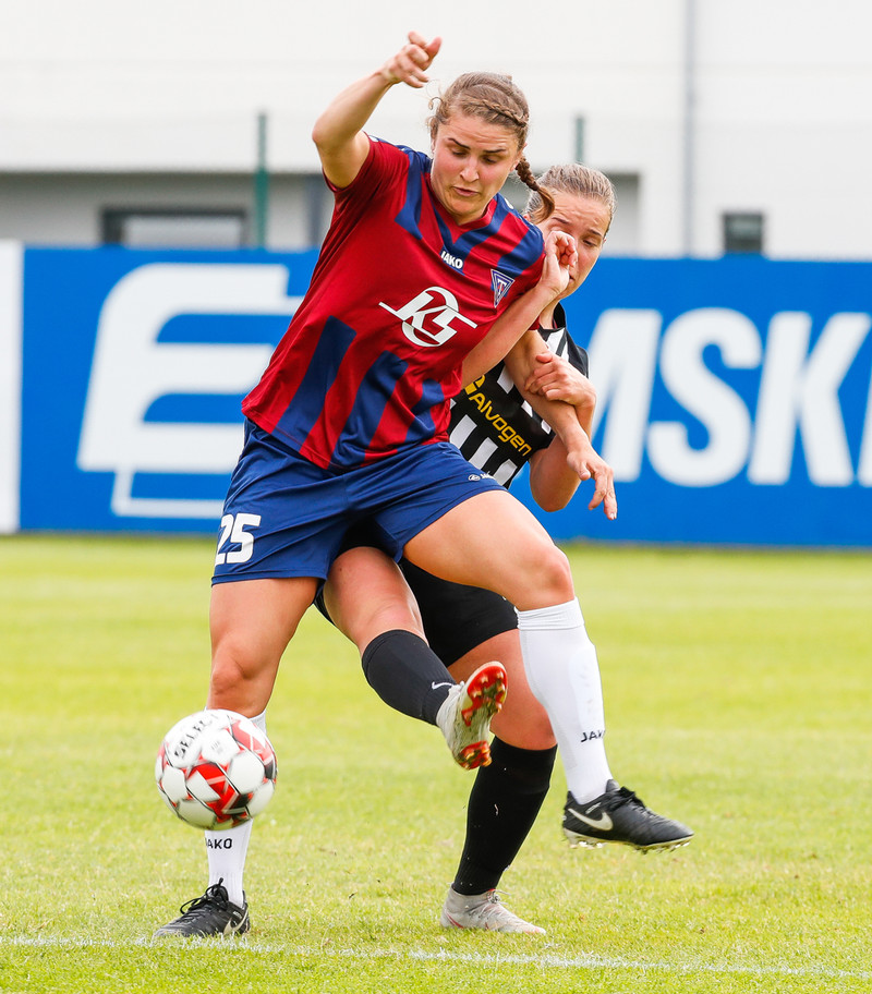 Murielle Tiernan, geggjuð.