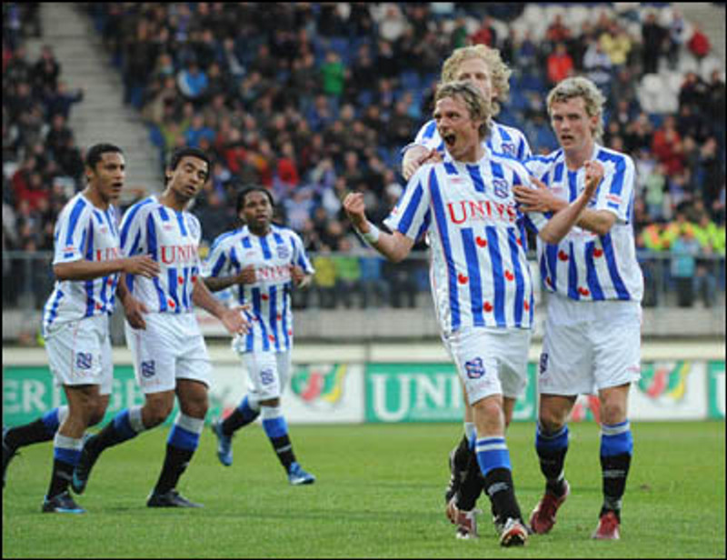 Í leik með Heerenveen 2008.